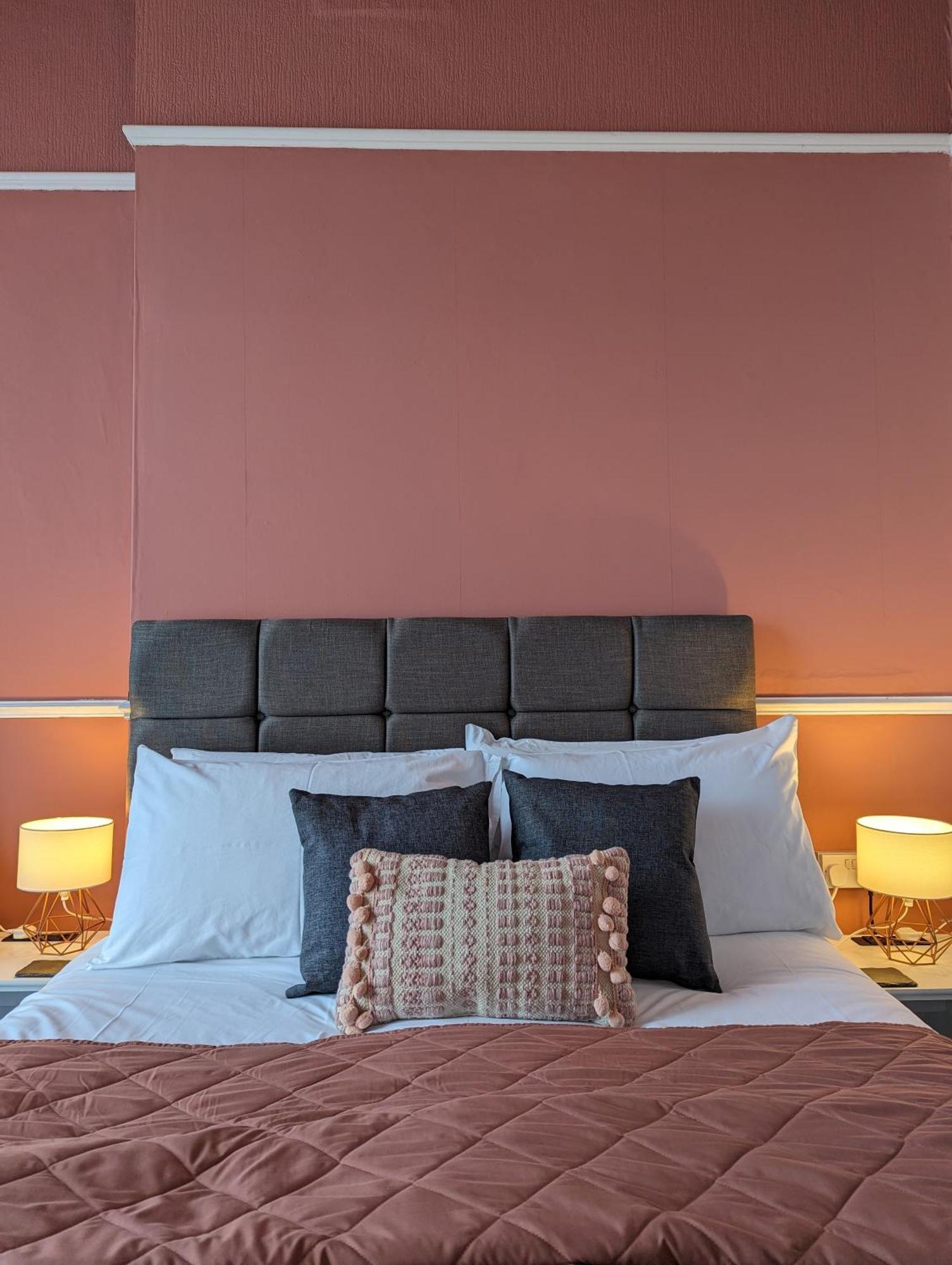 The Chesterfield, (adults Only) 3*